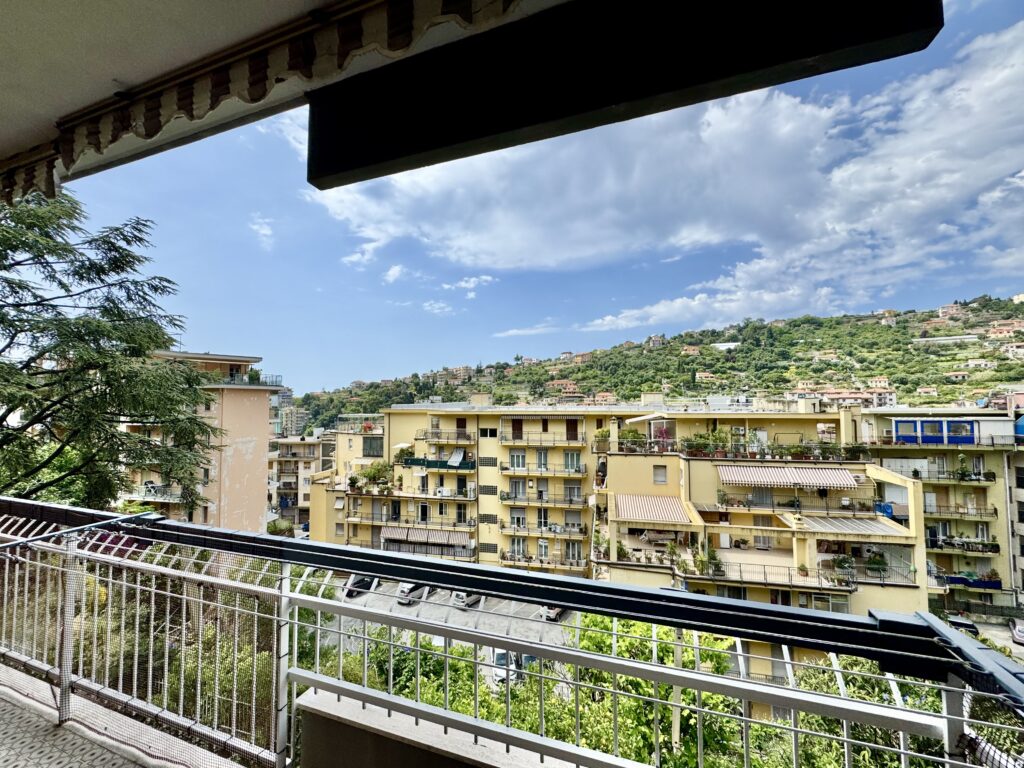 appartamento ristrutturato in vendita a Sanremo via Galilei